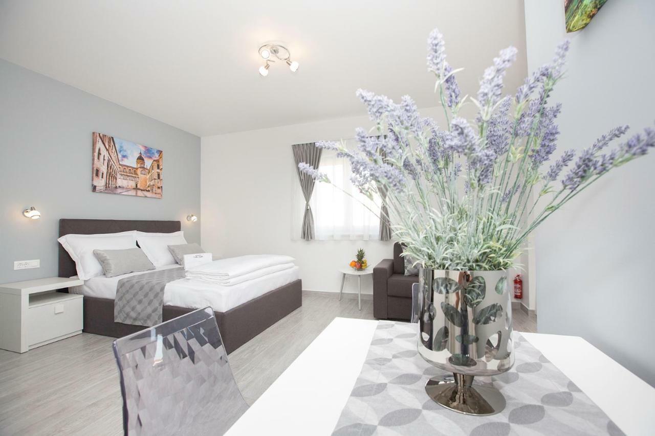 Villa Apartments Art Trogir Exterior foto