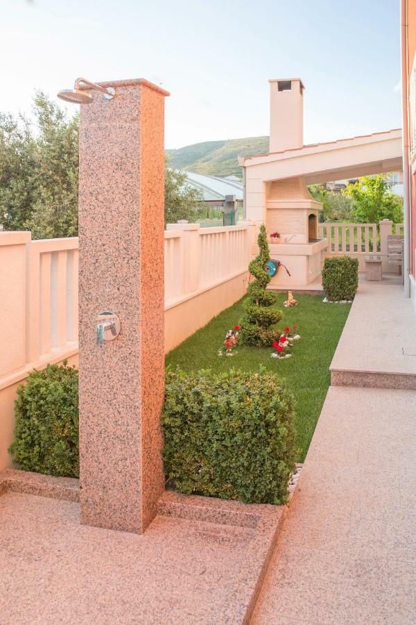 Villa Apartments Art Trogir Exterior foto