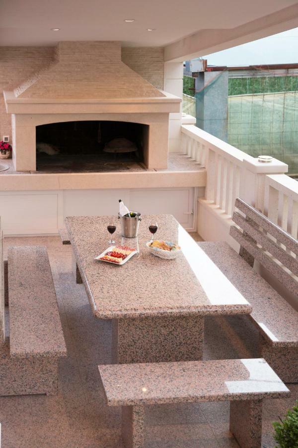 Villa Apartments Art Trogir Exterior foto